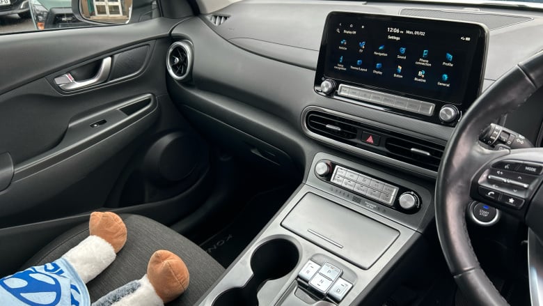 Hyundai KONA 150kW Premium 64kWh 5dr Auto Electric Hatchback